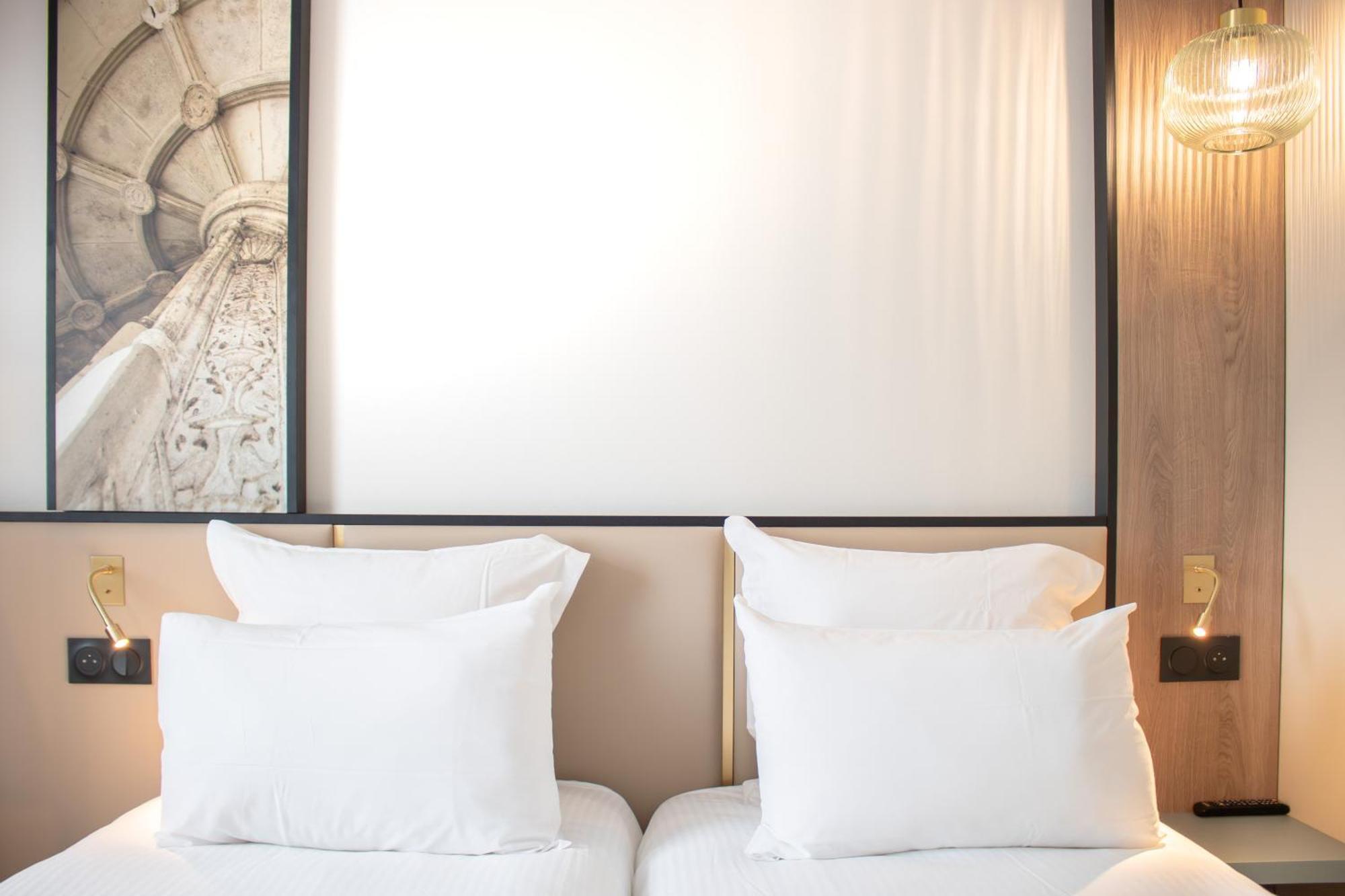 Brit Hotel Blois - Le Prema ภายนอก รูปภาพ