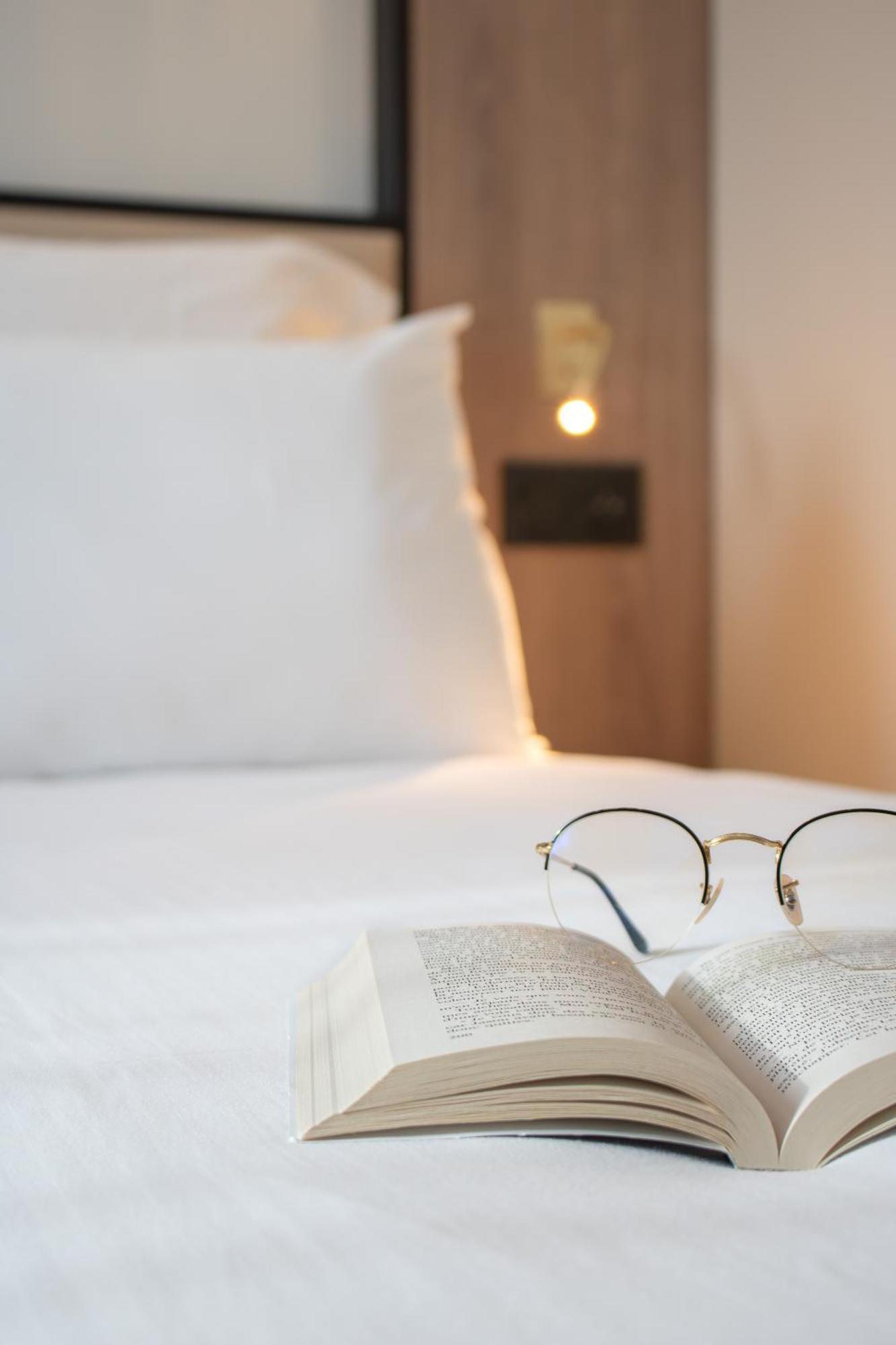 Brit Hotel Blois - Le Prema ภายนอก รูปภาพ